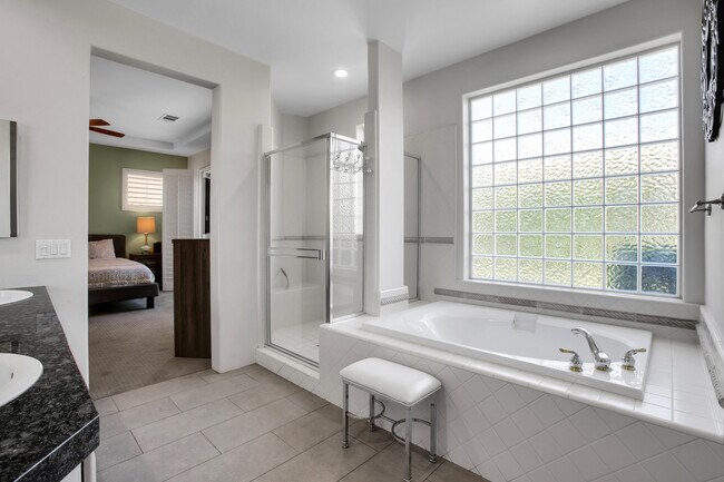 Building Photo - 78858 Breckenridge Dr