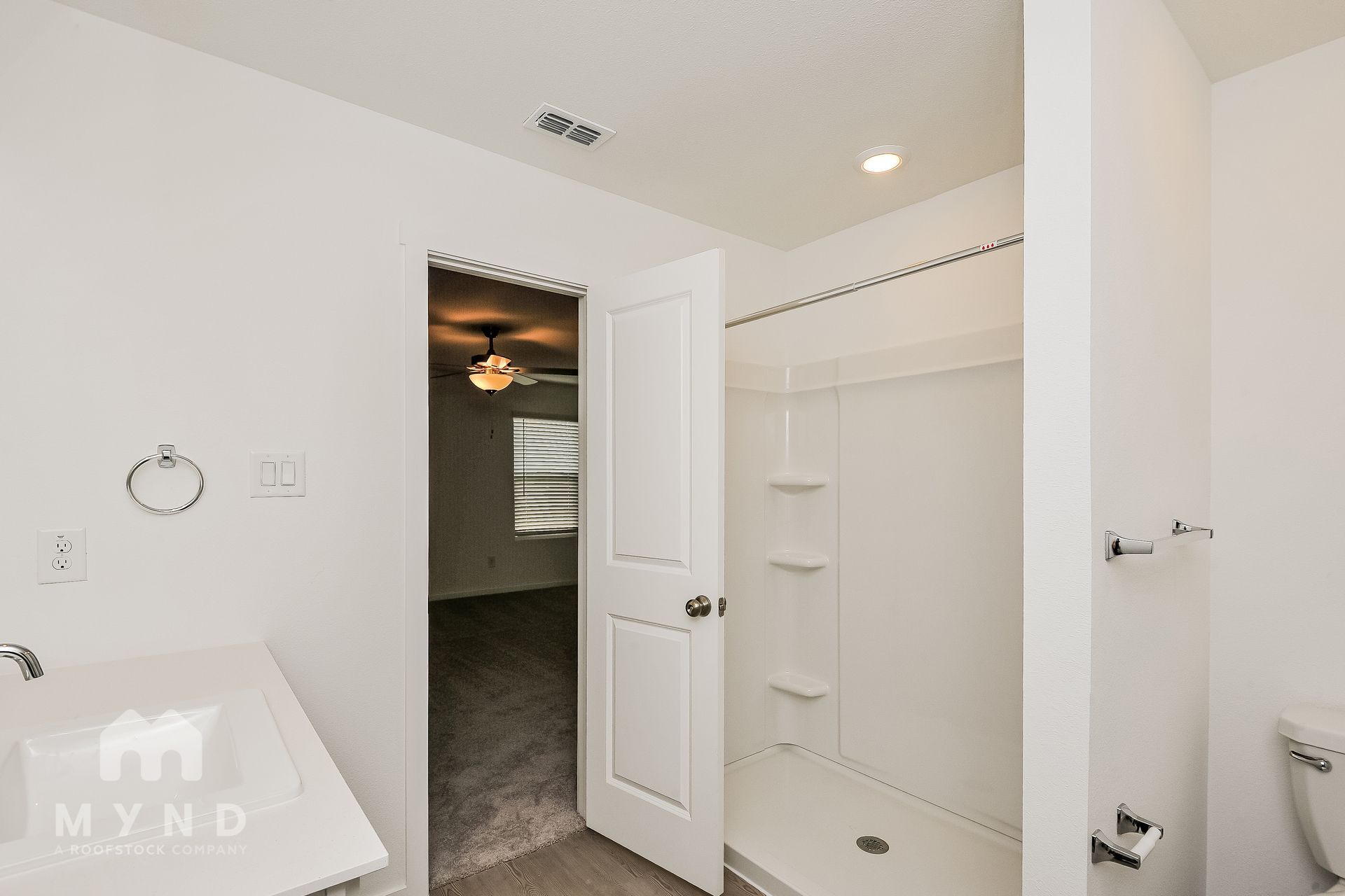 Building Photo - 2717 Mistwood Dr