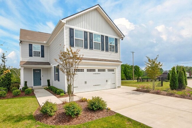 Building Photo - 3004 Red Fox Rdg