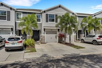 Building Photo - 8649 Daydream St