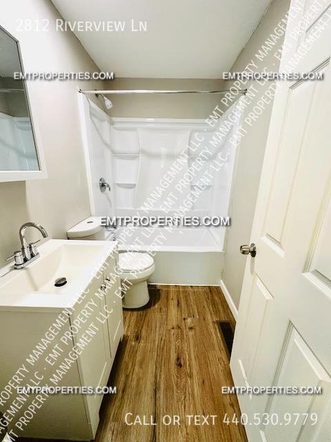 Building Photo - 2812 Riverview Ln