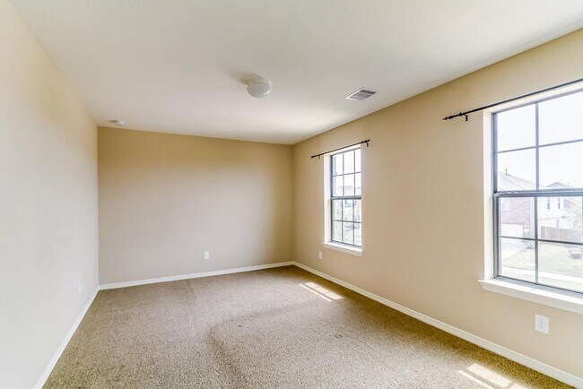Building Photo - 4214 Longmont Hills Ln
