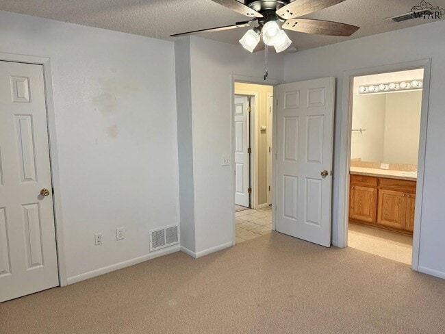 Building Photo - 5426 Ricci St