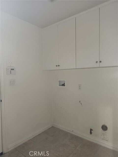 Building Photo - 732 E Valencia St