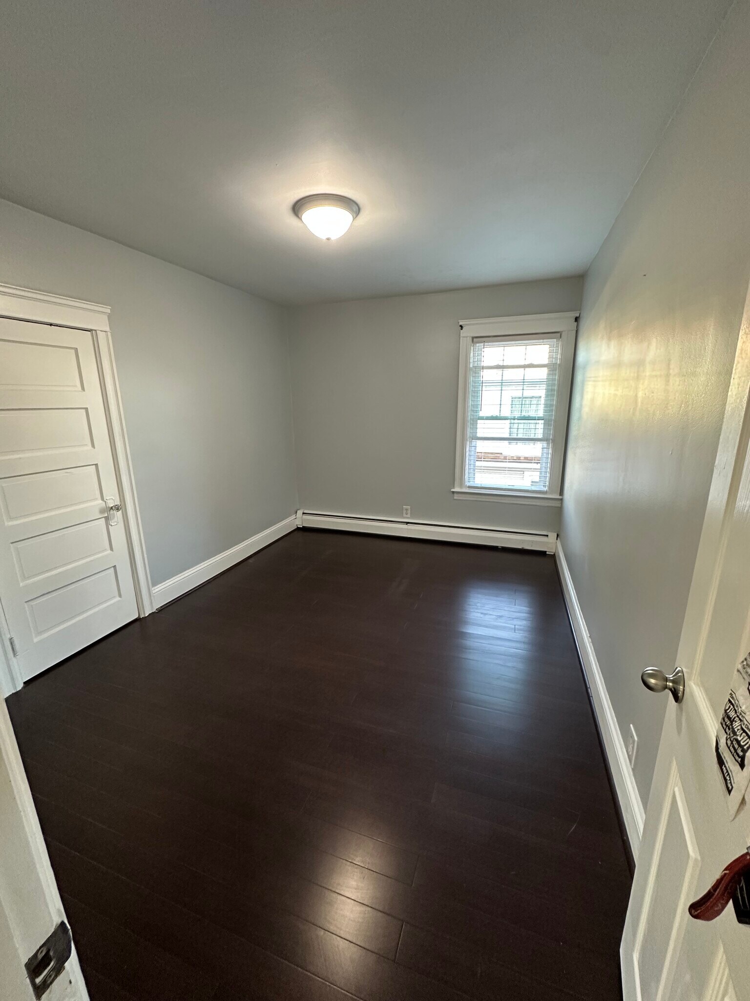 Building Photo - 213 Bucklin St