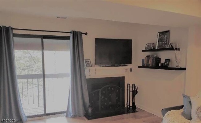 Building Photo - 3005 Revere Ct