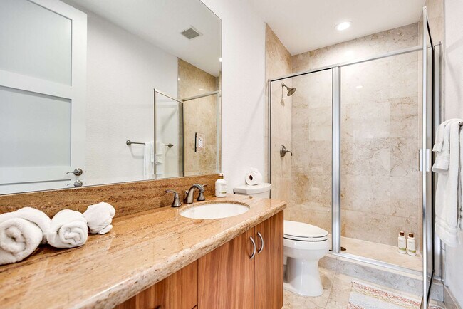 Building Photo - 1412 SE 2nd St