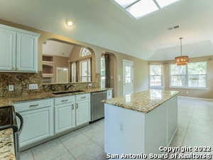 Building Photo - 15226 Fall Haven Dr