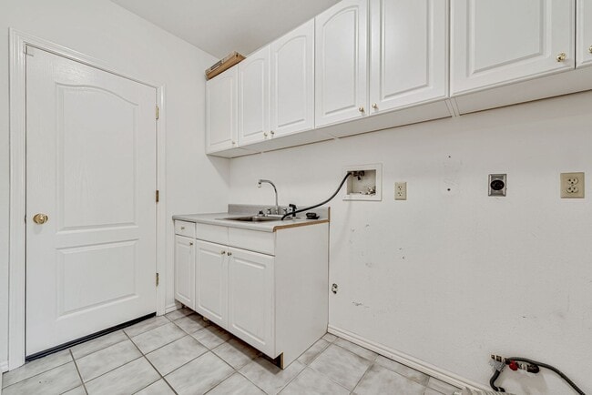 Building Photo - 14352 New Jersey Ave