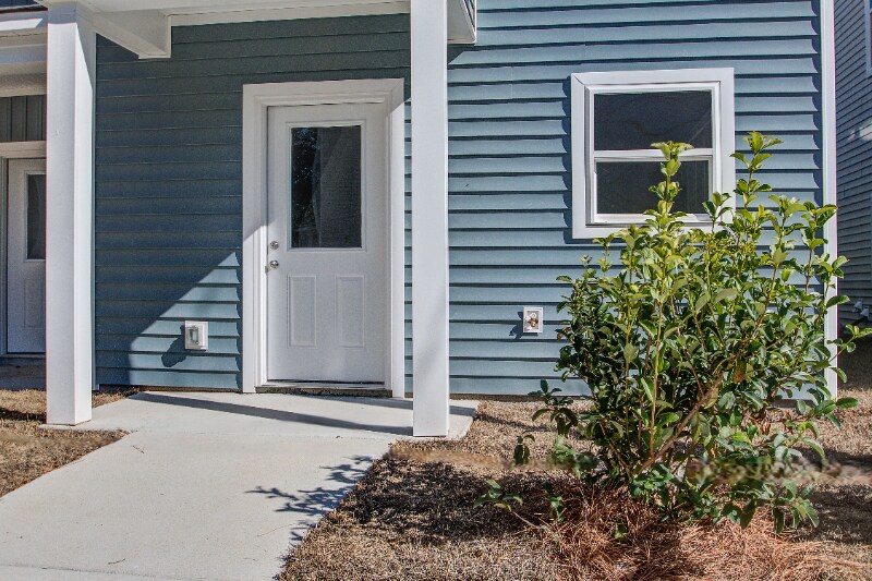 Building Photo - 5739 Murray Dr