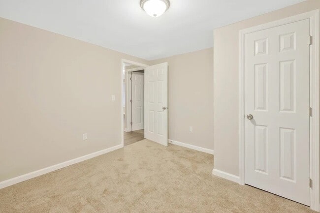 Building Photo - 234 McCoin Dr