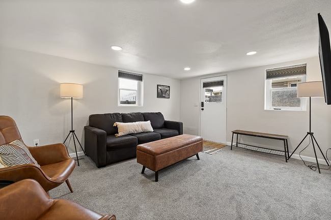 Building Photo - 718 East Blvd