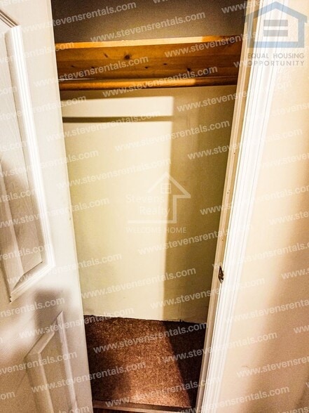 Building Photo - 111 Cassetty Ln