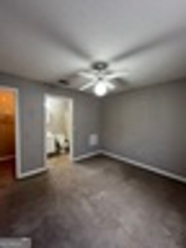 Building Photo - 409 Baltic Ct