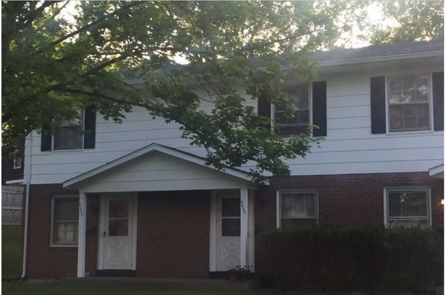 Building Photo - 2432 Cypress Dr