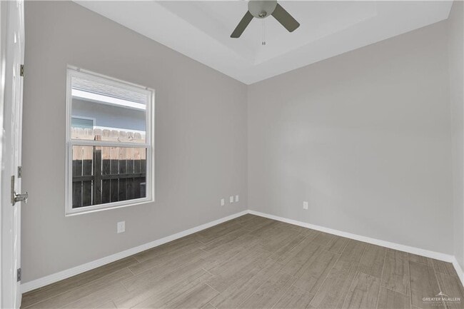 Building Photo - 14 N Winona Dr