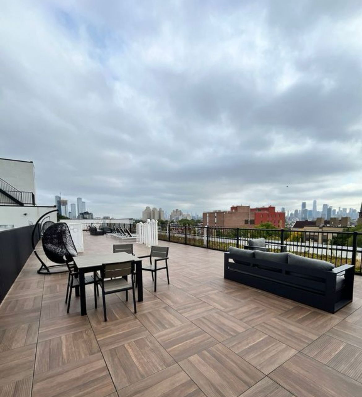 Building Photo - 543 Martin Luther King Jr Dr