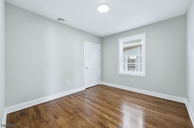 Building Photo - 46 Eppirt St