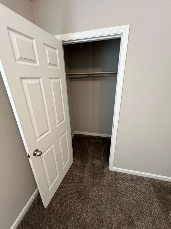 Building Photo - 4689 Cook Dr