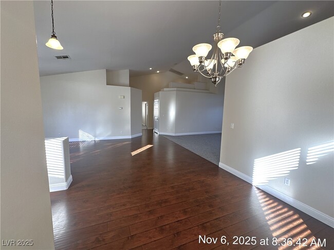 Building Photo - 6052 Annmillie Ave