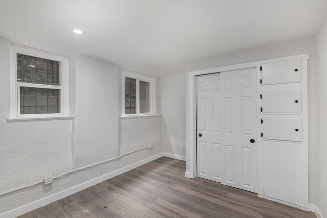 Building Photo - 1464 N Elizabeth St