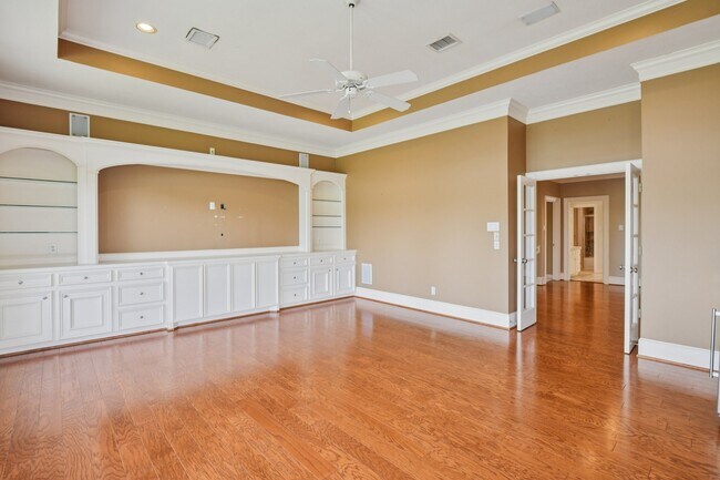 Building Photo - 2 Wilmington Ct