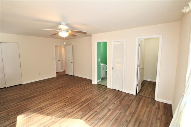 Building Photo - 979 Chestnut Oak Ct