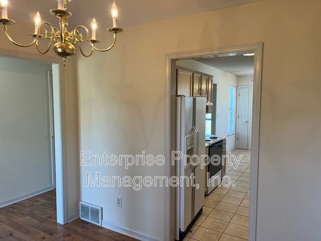 Building Photo - 3931 Long Creek Rd