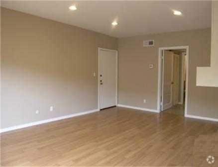 Building Photo - 12940 Riverside Dr