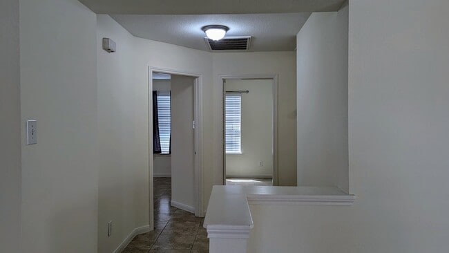 Building Photo - 16310 Cole Bridge Ln