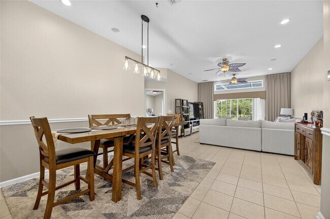 Building Photo - 12414 Cedarfield Dr