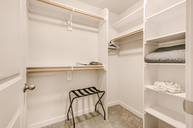 Building Photo - 3213 Grand Blvd