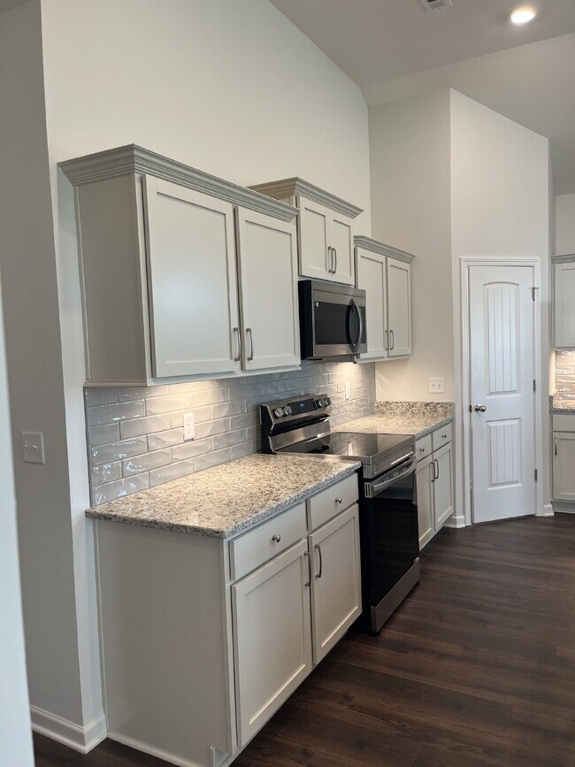 Building Photo - 306 Crimper Ln