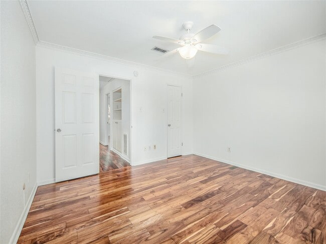 Building Photo - 6440 Olympia Dr