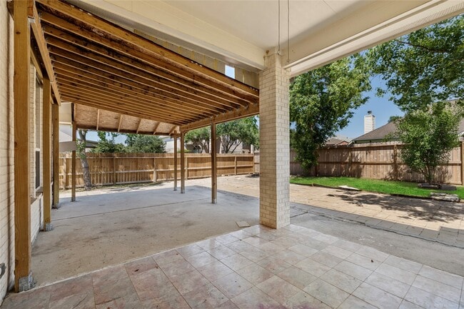 Building Photo - 22022 Bridgestone Hawk Ct
