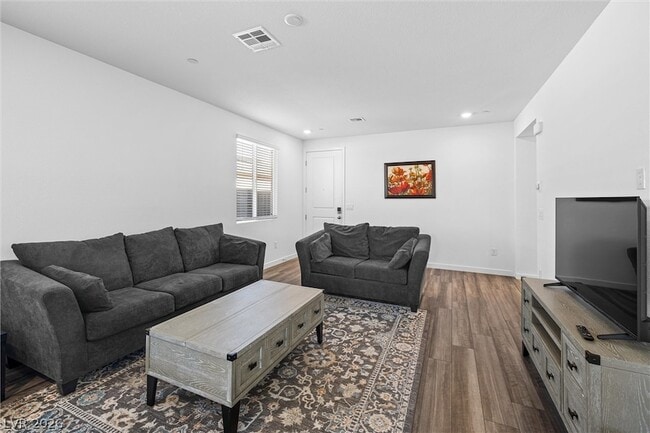 Building Photo - 9446 Sequoia Rdg Ave