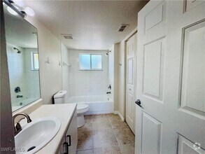 Building Photo - 8304 Key Royal Cir