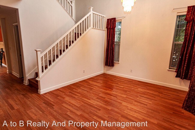 Building Photo - 3 br, 2.5 bath House - 2976 Stallion Way
