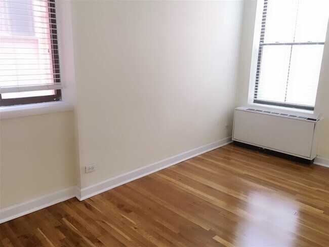 Building Photo - 41 1st St