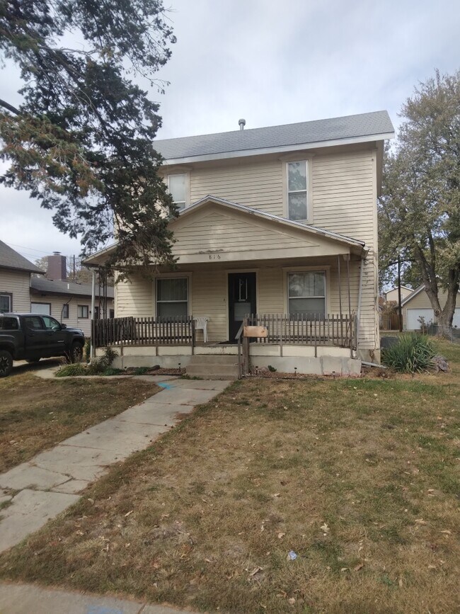 816 2nd St, Milford, NE - 816 2nd St