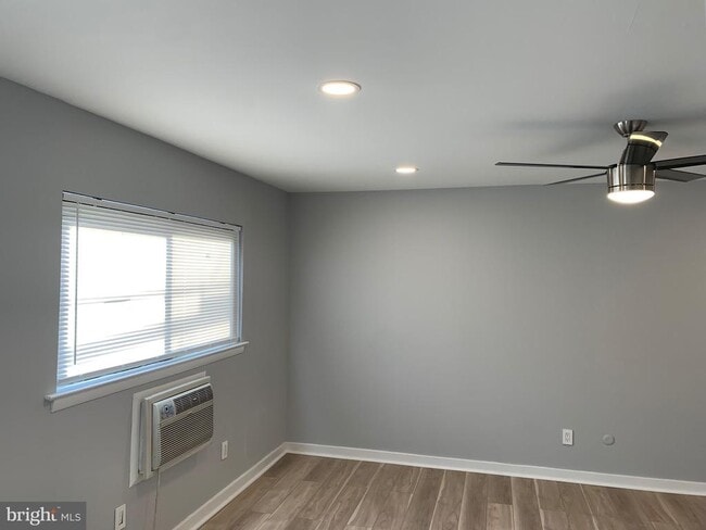 Building Photo - 5414 Rising Sun Ave