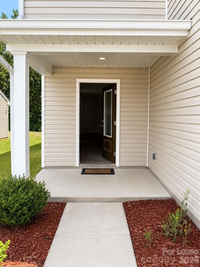 Building Photo - 1337 Nia Rd