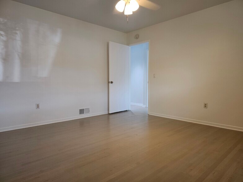 Building Photo - 777 Neptune Ave