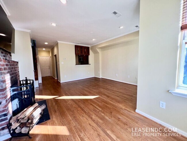 Building Photo - 1433 S Street NW-#3