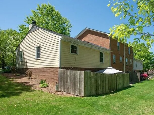 Building Photo - 4704 Lawndale Dr