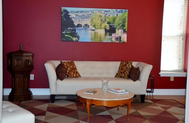 Building Photo - 32 Wilson Ave