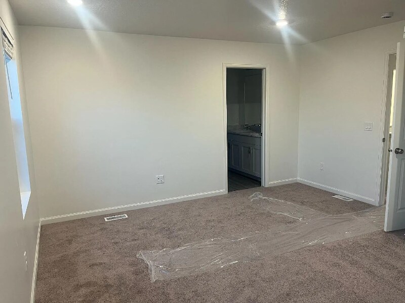 Building Photo - 341 N Colonnade Rd