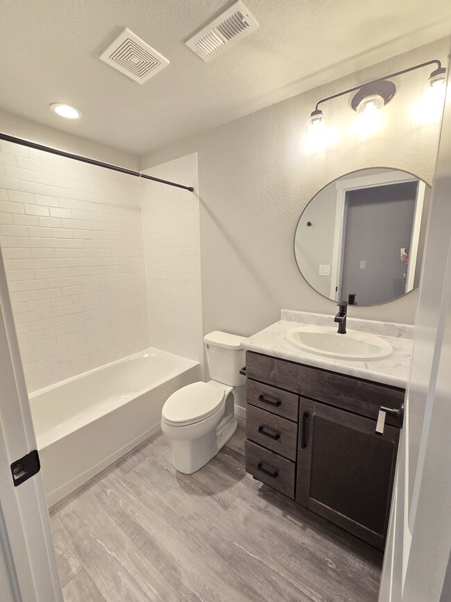 Building Photo - 5446 Mesa Top Dr