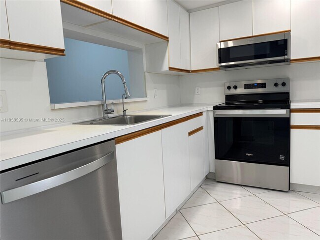 Building Photo - 1151 SW 128th Terrace