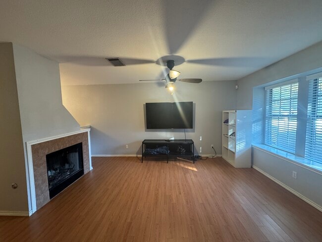 Building Photo - 11901 Swearingen Dr